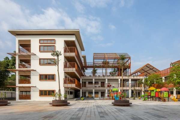 Dich Vong Hau 幼儿园 / Sunjin Vietnam Joinventure Company